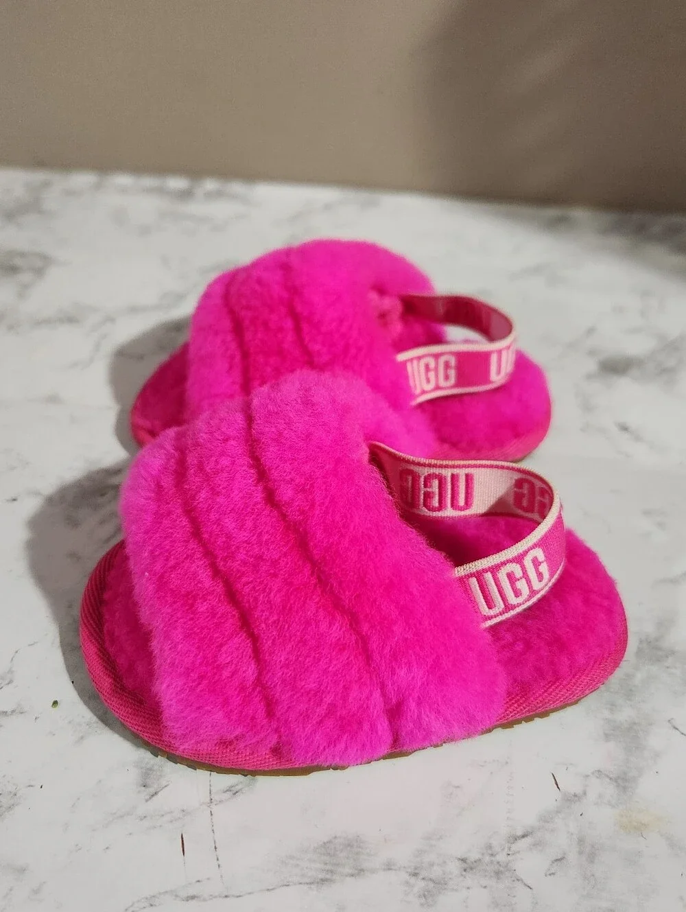 UGG Little Kids Fluff Yeah Rock Rose Slide 1098494K Toddler Size 4